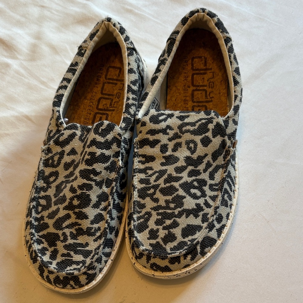 Hey Dude Womenss Black and White Leopard Sneakers